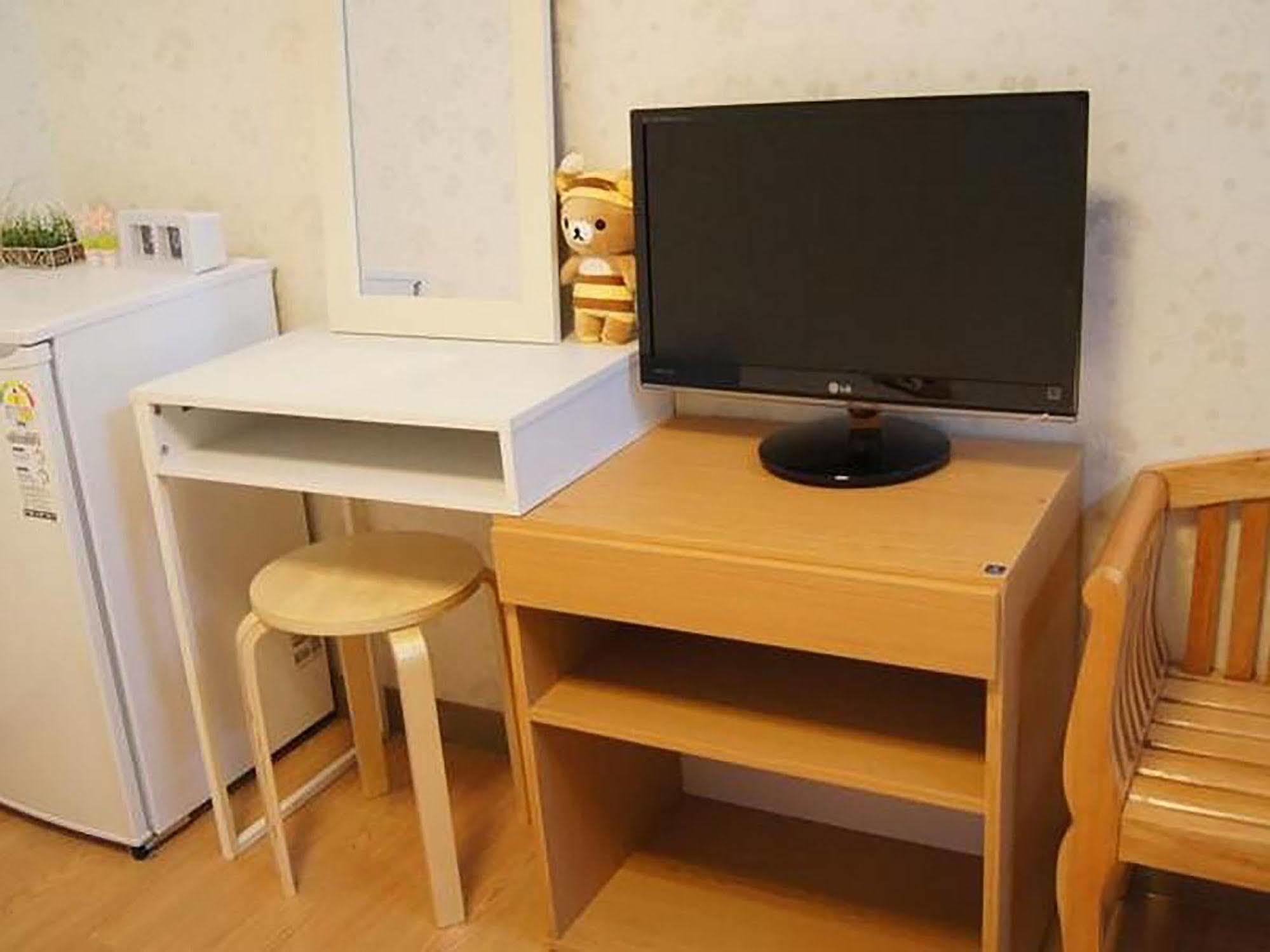 Gom Hostel Dongdaemun ソウル特別市 エクステリア 写真
